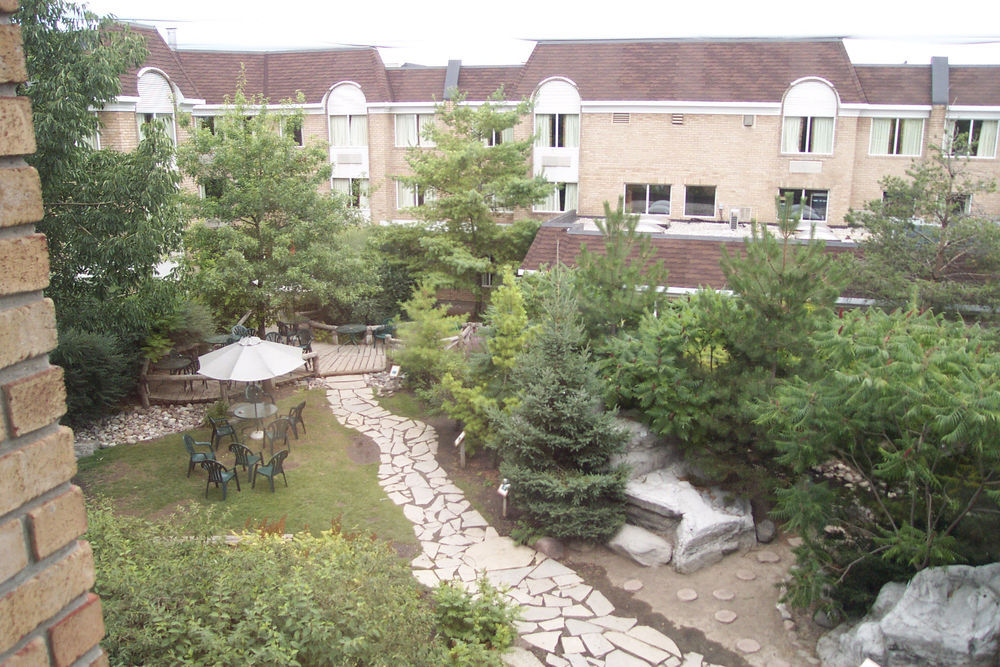 Towneplace Suites By Marriott Mississauga-Airport Corporate Centre Екстер'єр фото