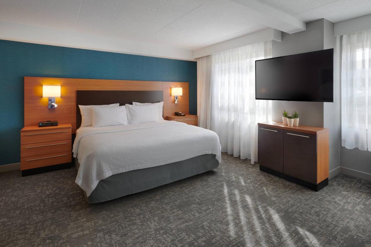 Towneplace Suites By Marriott Mississauga-Airport Corporate Centre Екстер'єр фото