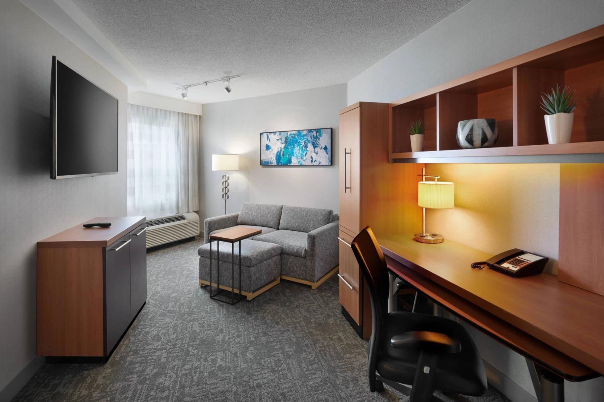 Towneplace Suites By Marriott Mississauga-Airport Corporate Centre Екстер'єр фото