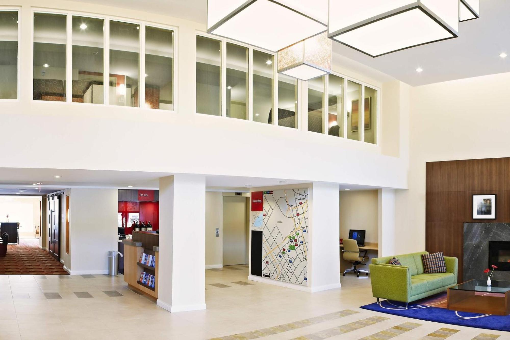 Towneplace Suites By Marriott Mississauga-Airport Corporate Centre Інтер'єр фото